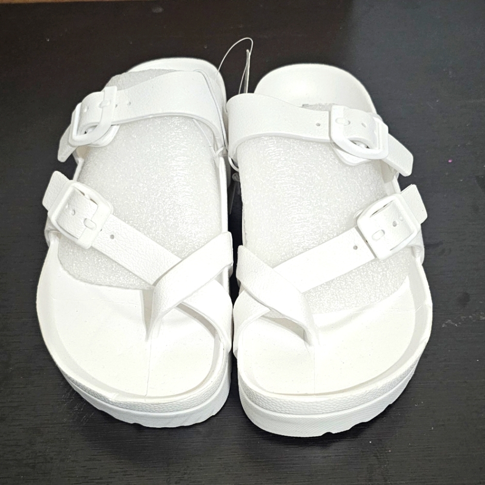 Pair Of Union Bay Sandals. Pink And White. Size 6 Jessy